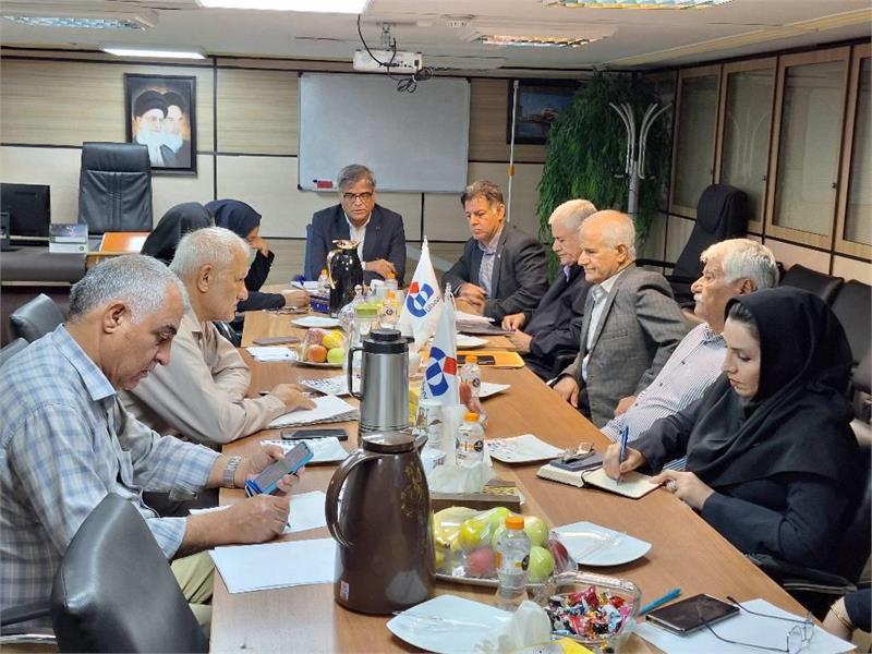 نشست هم اندیشی بیمه تکمیلی درمان بازنشستگان کشوری استان بوشهر برگزار شد